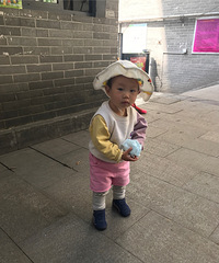 我真的无法理解为啥子婆子妈非要给抽屎,现在娃儿都怕了她了