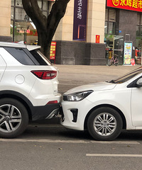 ��������Ҫ����ͣ�ó����ǲ��Ǹÿ�����ĩ�����