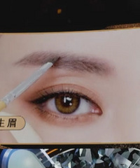 毛戈平老师不愧是“人肉雾化机”,连素人化完都变高级脸