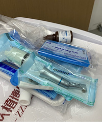 每年一次的洁牙可以安排上了!牙齿变干净后,就不用花大钱去补牙