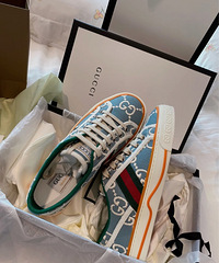 Gucci������ŮЬ����ɫ̫�ÿ��˰�