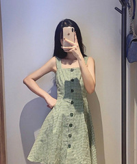 逛街试到很多看到好看的衣服,忍不住跟大家分享