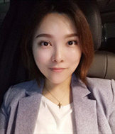 86年162CM小姐姐征婚,做地产工作