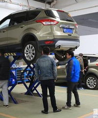 ��Ұ���ÿ�α���������Ǯ������һ�λ��˼���ǧ