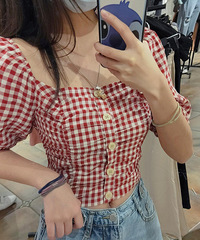 没想到有一天我会被这个店种草,衣服挺好看