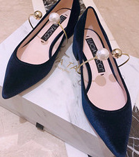 ЬȹǾ䣬ɹһ˫ϲĵЬɣһֲ