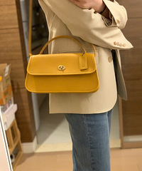 入手Coach新款clutch,质感超好!