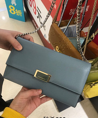 新世纪奥特莱斯捡趴活,帕佳图包包199元起!