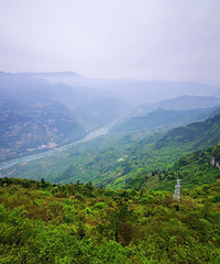 ��¡����ɽ�������������е���Ůɽ