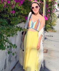 һ���������鴩��뾰ɫ����̫���ˣ���ɫ��ĺ�����