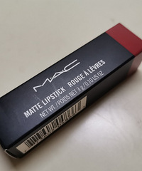 虽然近期不能涂,但我还是入手了一只小辣椒