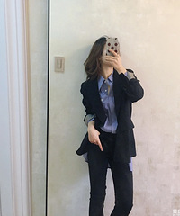 这款西装我入了两个颜色,怎么搭配都很满意
