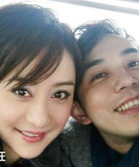 陈德容与富商老公离婚结束8年婚姻,前夫长得还不错呢
