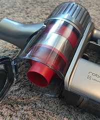 入手石头手持无线吸尘器H6,综合实力不逊戴森V10