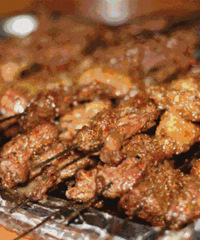 这“肉欲”爆棚的片,千万不要深夜看!28家特色烧烤太诱人