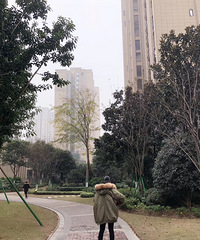分享穿搭~年龄越大越喜欢宽松款式