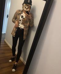 又到了总是少一件衣服的季节,又买了好多新衣服