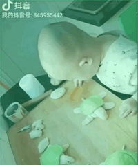 2岁做面食做得都比我好