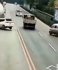 ��εĳ������û�м��! ���׾���ĳ���©��֮����