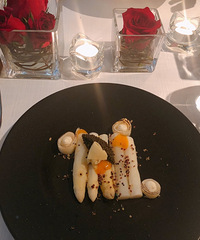 ������ʽ�е���ʳ�����ţ�����������������ǰ