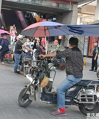 曾经占据重庆交通的半壁江山,摩的是怎么一步步走向“消亡”的