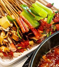 适合喝酒撸串的季节到了,这家串串吃得我一钵接一钵停不下来