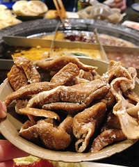 朋友说这是重庆必吃的老火锅之一,适合肉娃去享受大口吃肉的快感