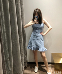 这家店的衣服从来不会让我失望,又逛到一些好看的