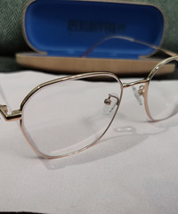 �����۾��侵���飬�ܻ�����û����·