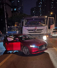 һŮӼݳ׷ʱٱײʱײ