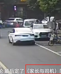 妈妈过马路扶摔倒小孩,自己2岁女儿被碾压身亡