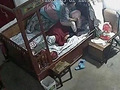 惊!保姆亲手闷死老人