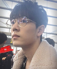 �̵�������ͼ����һ�ۿ���ȥ�㱻˭�����ˣ�