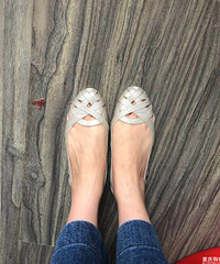 ���� ��һ˫÷��ɯ��Խ��Խ���ÿ��������̯��