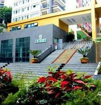 ��˵����������У����������������Сѧ�̵㣬�ҳ��Ŀڱ���Ӳ����