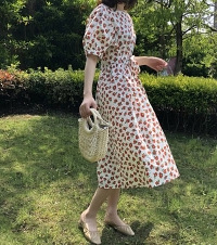 小清新的裙子短袖85折了,风格简约好看,20+的小姐姐们都可以