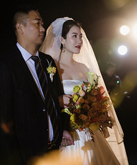 我们选择办晚宴是因为想要一场小趴体似的婚礼