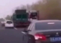 ����·�����������������У��ⷴӦ��˵�ڶ�û�˸�˵��һ