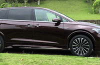 ��ǰ�Լݴ���Viloran��Ȼ������ҽ���һ��������