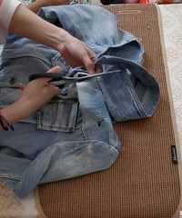 自己动手DIY了Lisa同款牛仔衣,也很好看