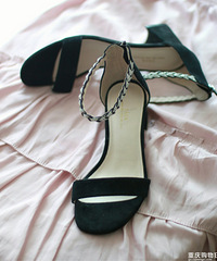 ���޵�һ�ִ�TATA��Ь���Ͻ���·������������������ֳ�