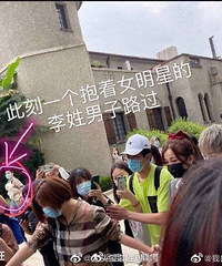 �������ӱ���N��Ů��·�������ʽ�