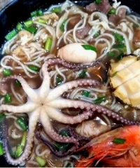 网友曝吃了碗天价米粉,要356元!店家:800多一碗都有