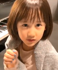 ����СŮ��ģ�°׹Ǿ������龫�ֵ�