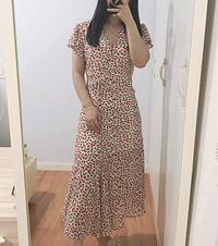 近期超爱的几条连衣裙,真的巨显瘦,简直是梨形身材的大救星