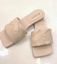 ��Ь����һֱҪ��ÿ������ʣ��⼸˫����ƽ��߼����ô�