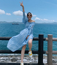 һ�����մ���������Ϯ����ɫ�黨ȹ�����죬���һ�Ķ����ÿ�