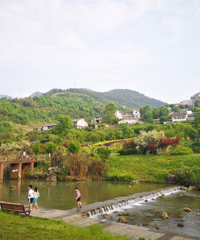 去鱼子岗耍水摸鱼虾和螺蛳,风景舒服,还能住性价比高的特色民宿