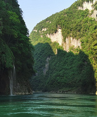 4小时到的小众露营点,可以耍水划船,摸鱼虾非常舒服