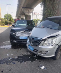 �ܻ�����ײ��һ���·�������չ�˾���⣬զ�죿